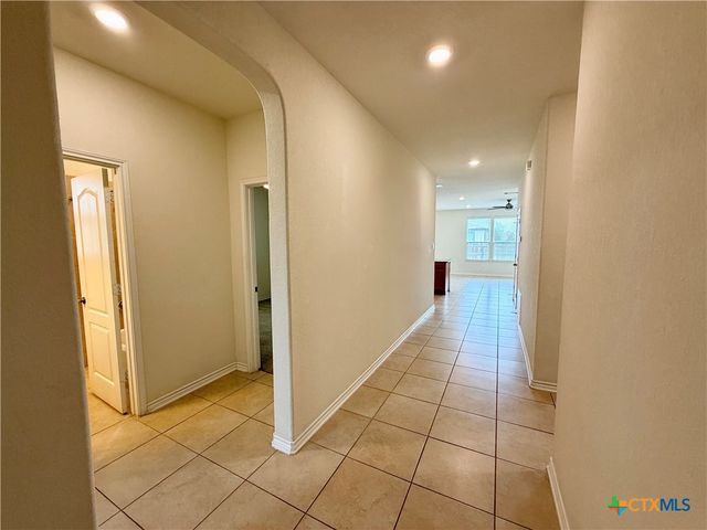 2065 Oxbow Circle, New Braunfels, TX 78130