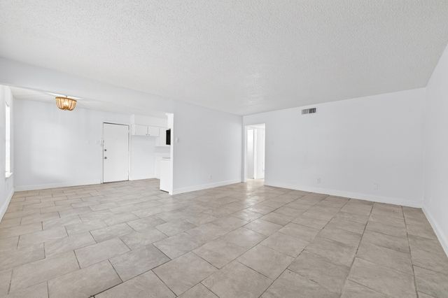 3016 Tudor Lane, Irving, TX 75060