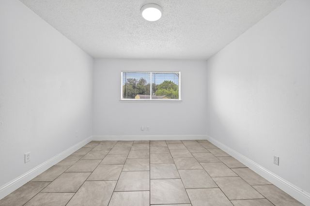 3016 Tudor Lane, Irving, TX 75060