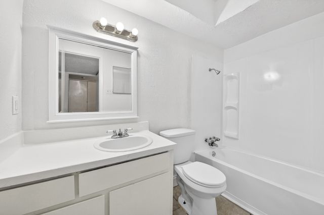 3016 Tudor Lane, Irving, TX 75060