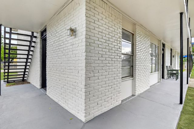 3016 Tudor Lane, Irving, TX 75060