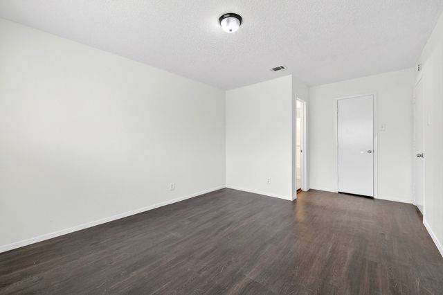 3016 Tudor Lane, Irving, TX 75060