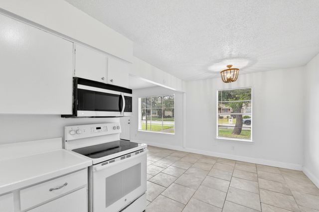 3016 Tudor Lane, Irving, TX 75060