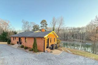 185 Lake Mist Drive, Belmont, NC 28012