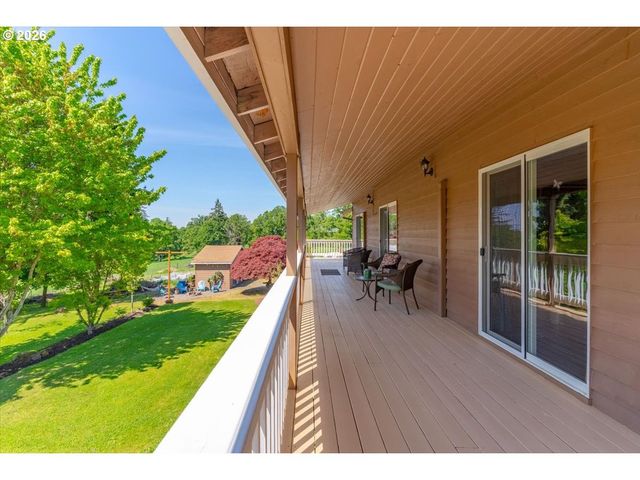 8471 TYRONE Ln, Salem, OR 97317