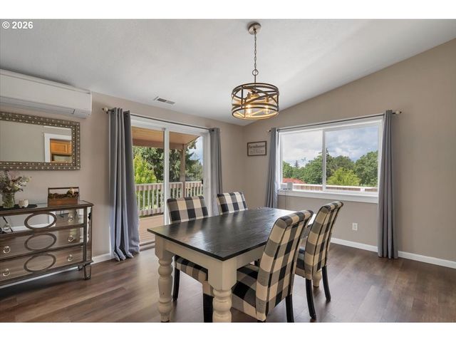 8471 TYRONE Ln, Salem, OR 97317