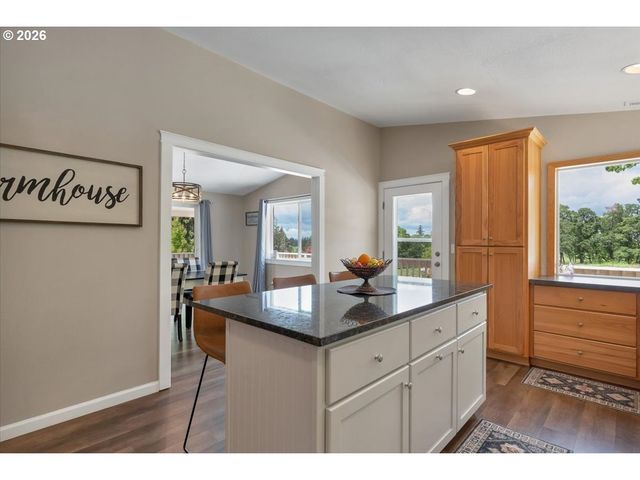 8471 TYRONE Ln, Salem, OR 97317