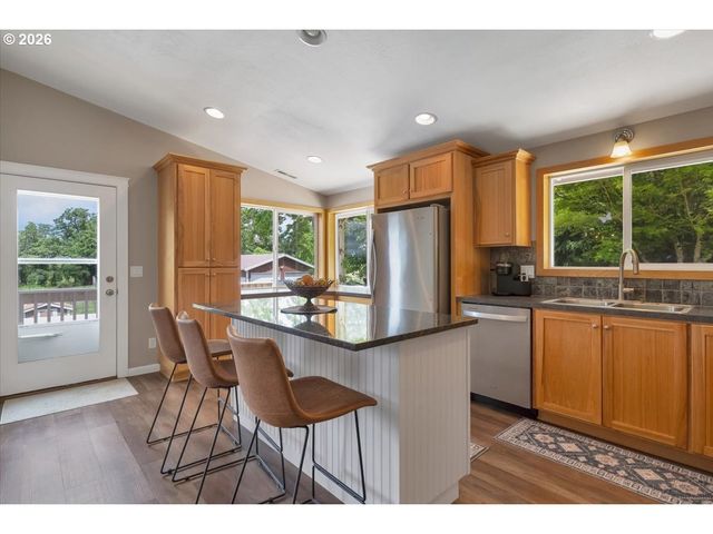 8471 TYRONE Ln, Salem, OR 97317