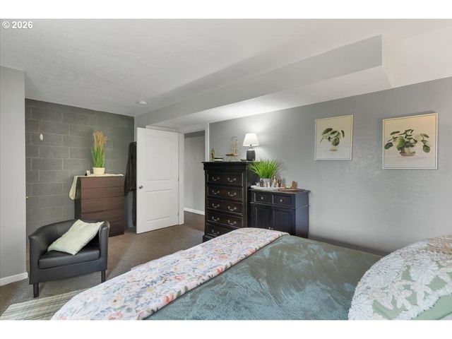 8471 TYRONE Ln, Salem, OR 97317