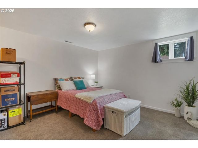 8471 TYRONE Ln, Salem, OR 97317