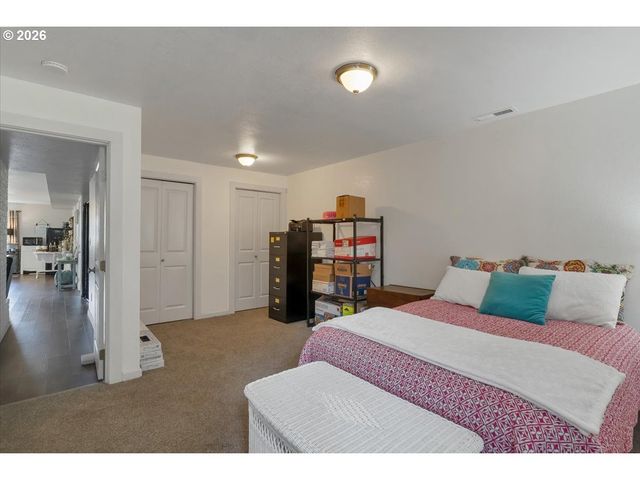 8471 TYRONE Ln, Salem, OR 97317