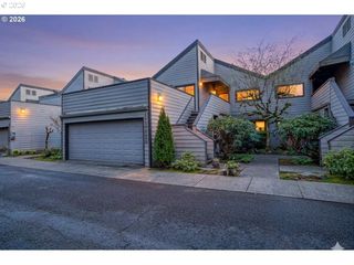 17011 Sw VERSAILLES Ln, Portland, OR 97224