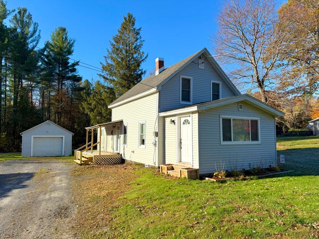 35 Goddeau Road, Cadyville, NY 12918