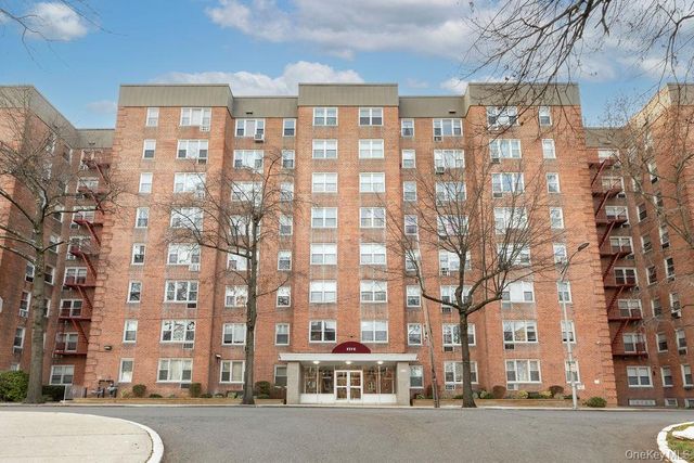 5 Sadore Lane 3R, Yonkers, NY 10710
