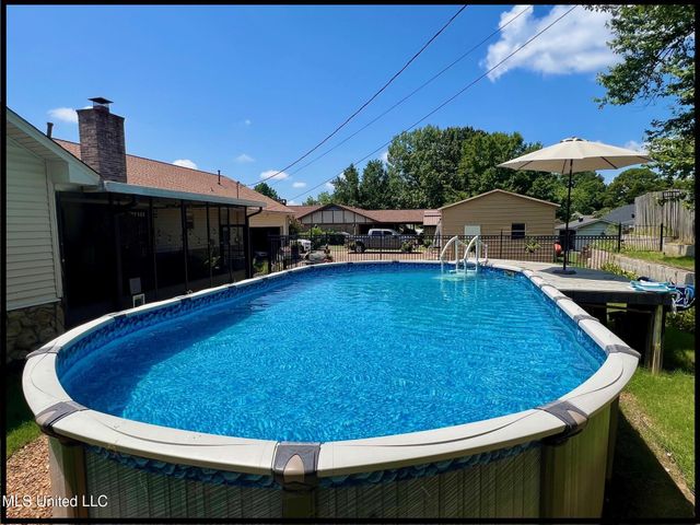 307 Hickory Lane, Batesville, MS 38606