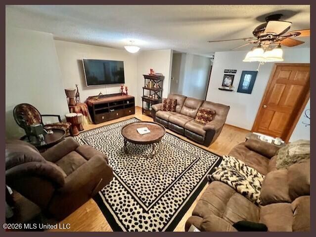 307 Hickory Lane, Batesville, MS 38606