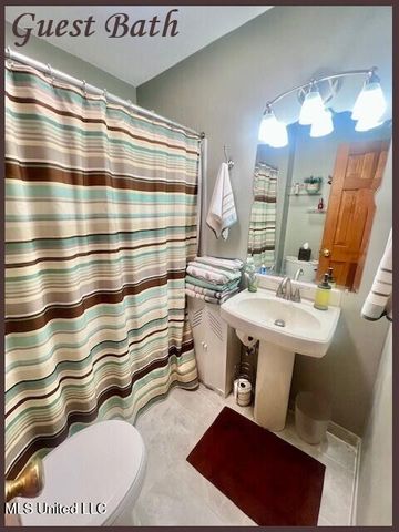 307 Hickory Lane, Batesville, MS 38606