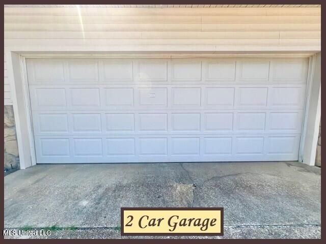 307 Hickory Lane, Batesville, MS 38606