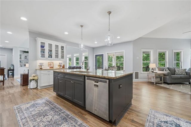 4065 Williams Point Drive, Cumming, GA 30028