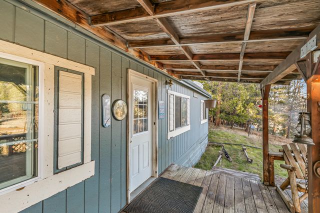 1140 Crowfoot Road, Eagle Point, OR 97524