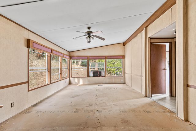 1140 Crowfoot Road, Eagle Point, OR 97524