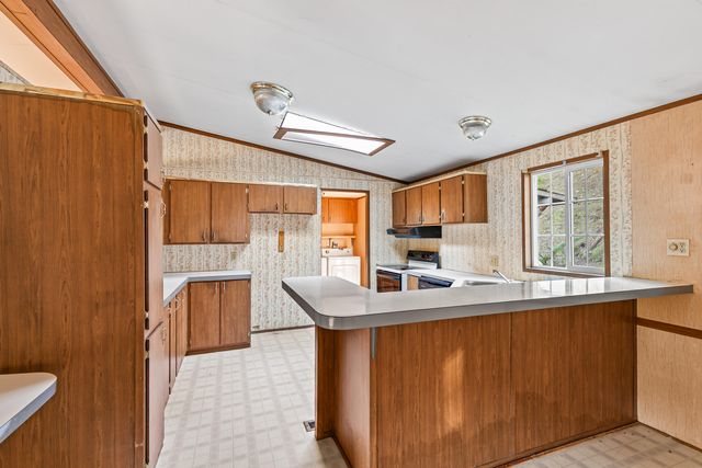 1140 Crowfoot Road, Eagle Point, OR 97524