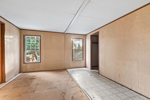 1140 Crowfoot Road, Eagle Point, OR 97524