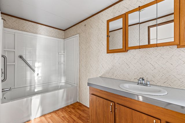 1140 Crowfoot Road, Eagle Point, OR 97524