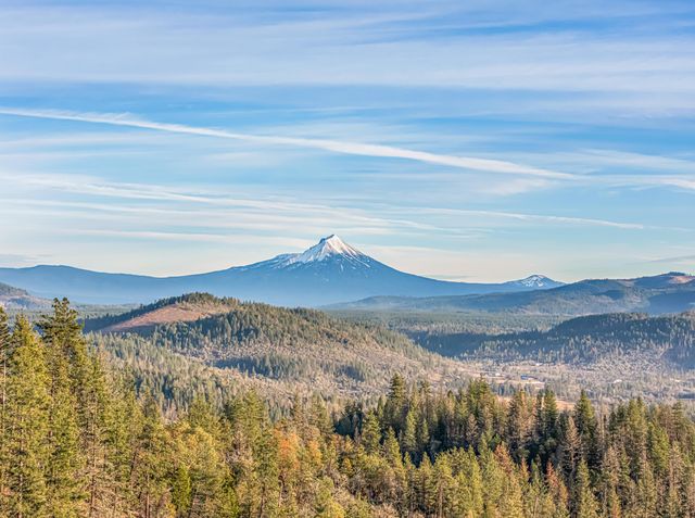 1140 Crowfoot Road, Eagle Point, OR 97524