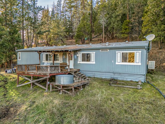 1140 Crowfoot Road, Eagle Point, OR 97524