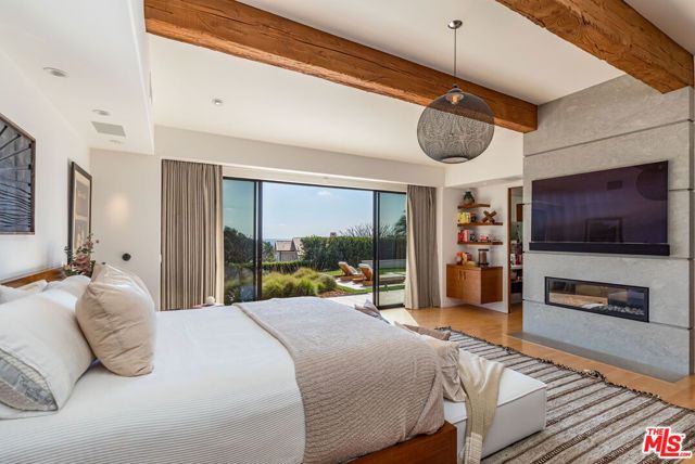 6419 Merritt Drive, Malibu, CA 90265