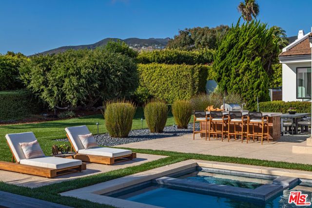 6419 Merritt Drive, Malibu, CA 90265