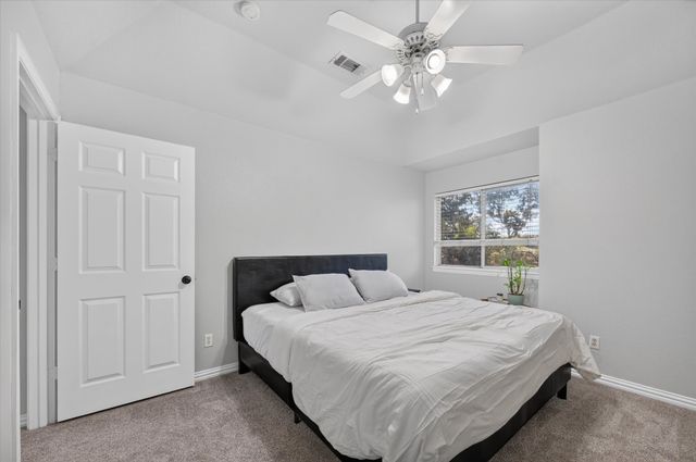 106 Mustang Trail, Shady Shores, TX 76208