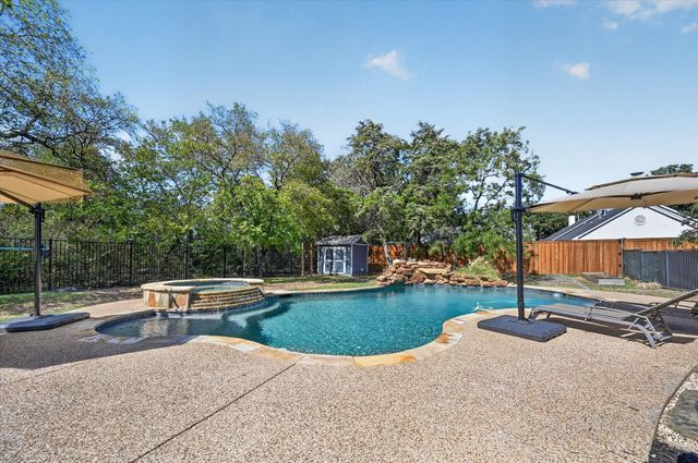 106 Mustang Trail, Shady Shores, TX 76208