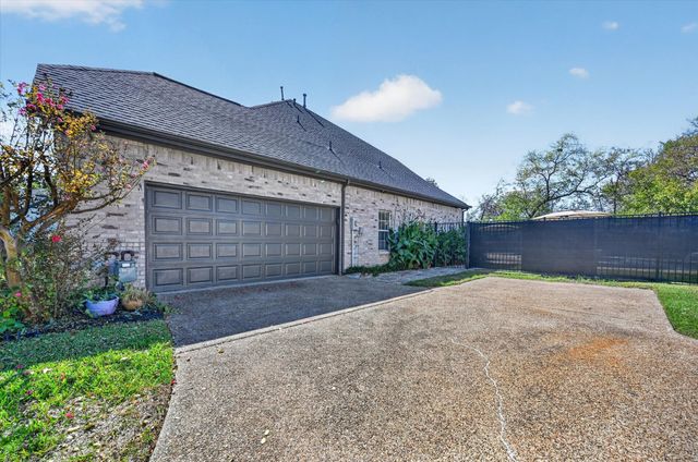 106 Mustang Trail, Shady Shores, TX 76208