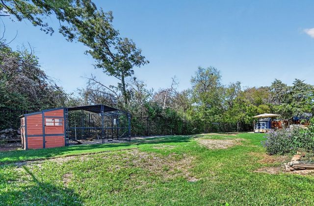 106 Mustang Trail, Shady Shores, TX 76208
