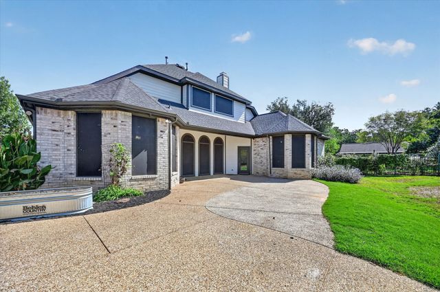 106 Mustang Trail, Shady Shores, TX 76208