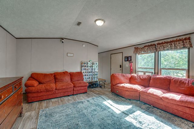 1101 Cherokee Drive, West Tawakoni, TX 75474