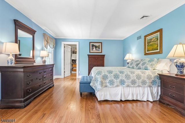 15 Byron Rd, North Caldwell Boro, NJ 07006