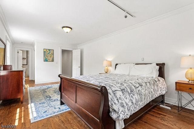 15 Byron Rd, North Caldwell Boro, NJ 07006