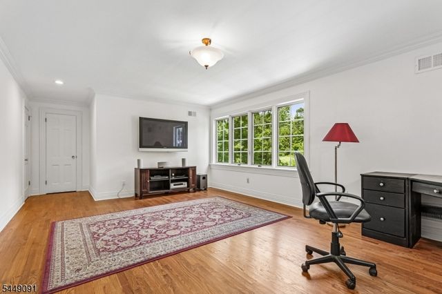 15 Byron Rd, North Caldwell Boro, NJ 07006