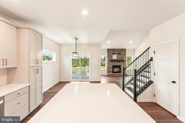 1844 ENCLAVE DR, Quakertown, PA 18951