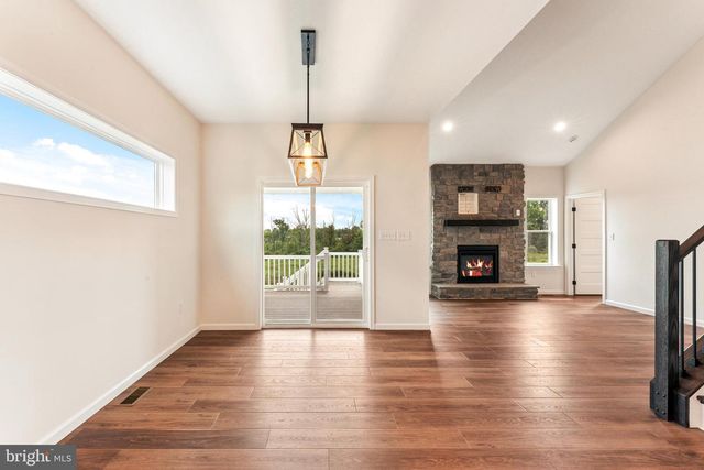 1844 ENCLAVE DR, Quakertown, PA 18951