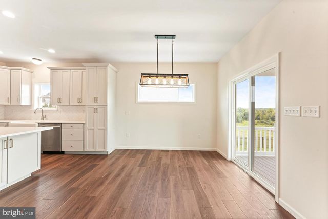 1844 ENCLAVE DR, Quakertown, PA 18951