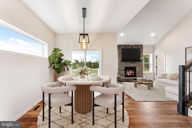 1844 ENCLAVE DR, Quakertown, PA 18951