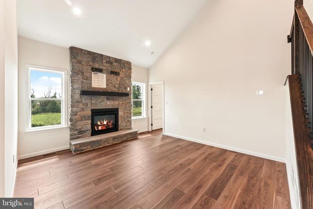 1844 ENCLAVE DR, Quakertown, PA 18951