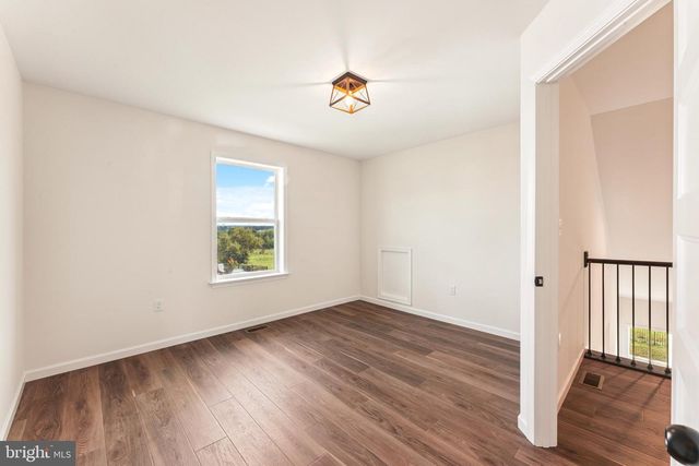 1844 ENCLAVE DR, Quakertown, PA 18951