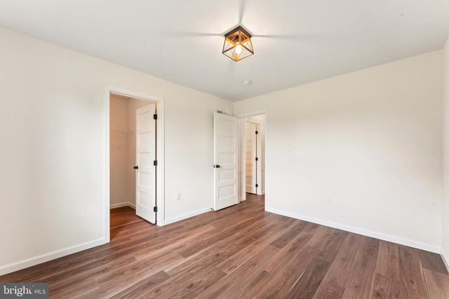 1844 ENCLAVE DR, Quakertown, PA 18951