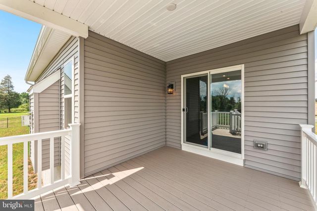 1844 ENCLAVE DR, Quakertown, PA 18951