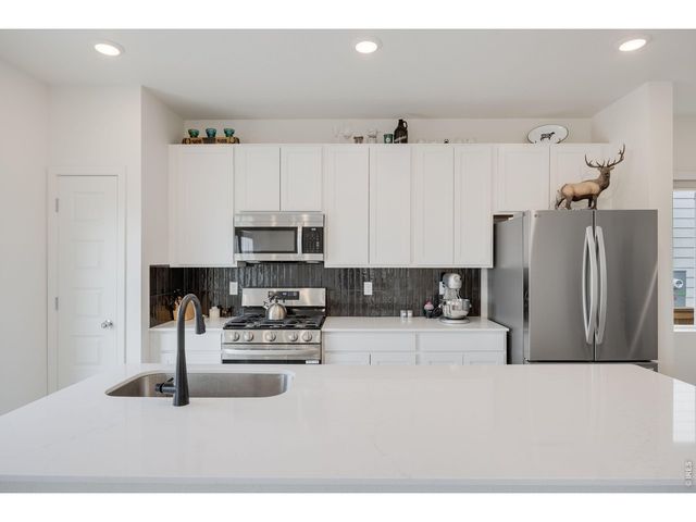 740 Ayrshire Rd, Johnstown, CO 80534